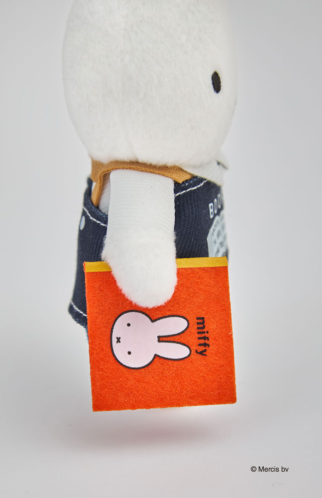 Books Kinokuniya: miffy & books Mascot Keychain / (4523215270915)