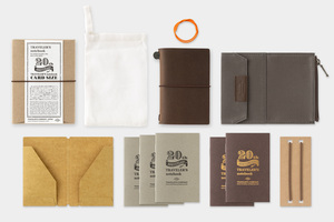 Books Kinokuniya: TRAVELER'S notebook Card Size Brown 20th