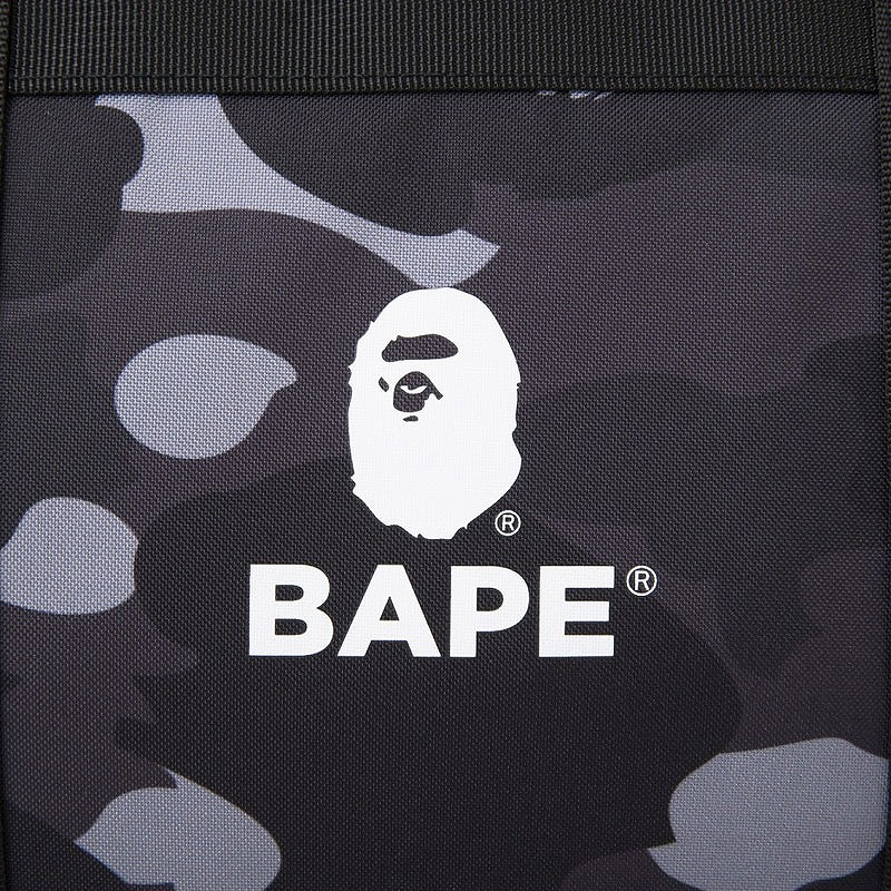 Books Kinokuniya: A BATHING APE（R）2022
