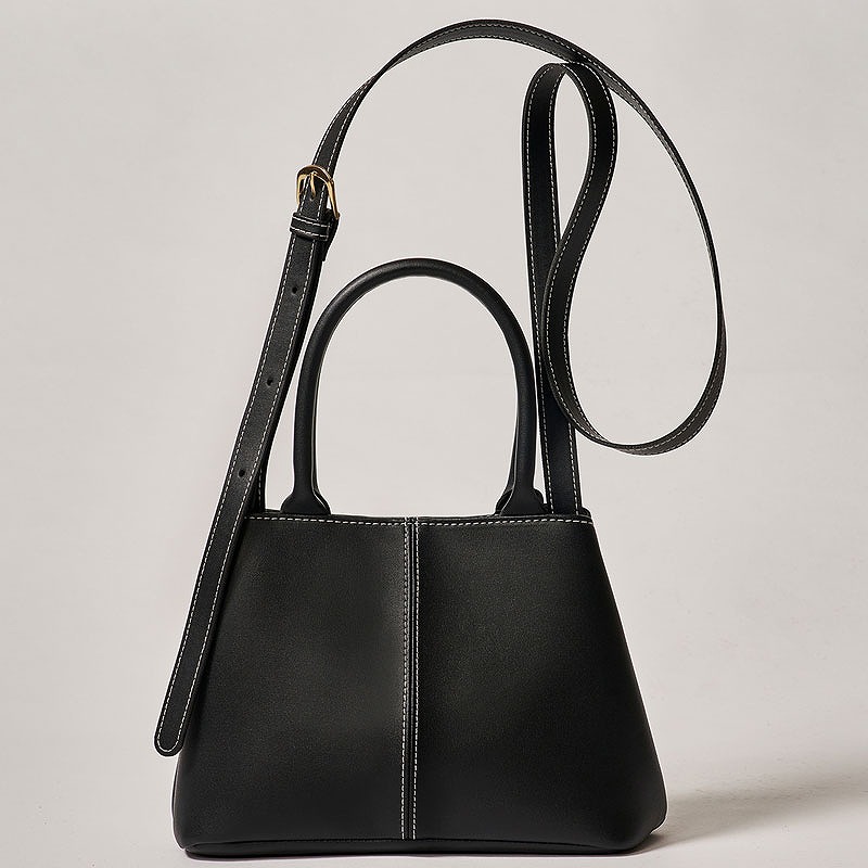 Books Kinokuniya L’Or 2way Shoulder Bag Book Black ver． （[バラエティ