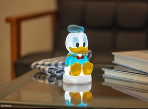 Books Kinokuniya: Disney ドナルドダック90周年記念 お部屋