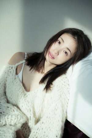 Books Kinokuniya: 上戸彩写真集Midday Reverie / 上戸彩