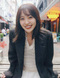 Books Kinokuniya: 櫻坂46 松田里奈1st写真集 まつりの時間